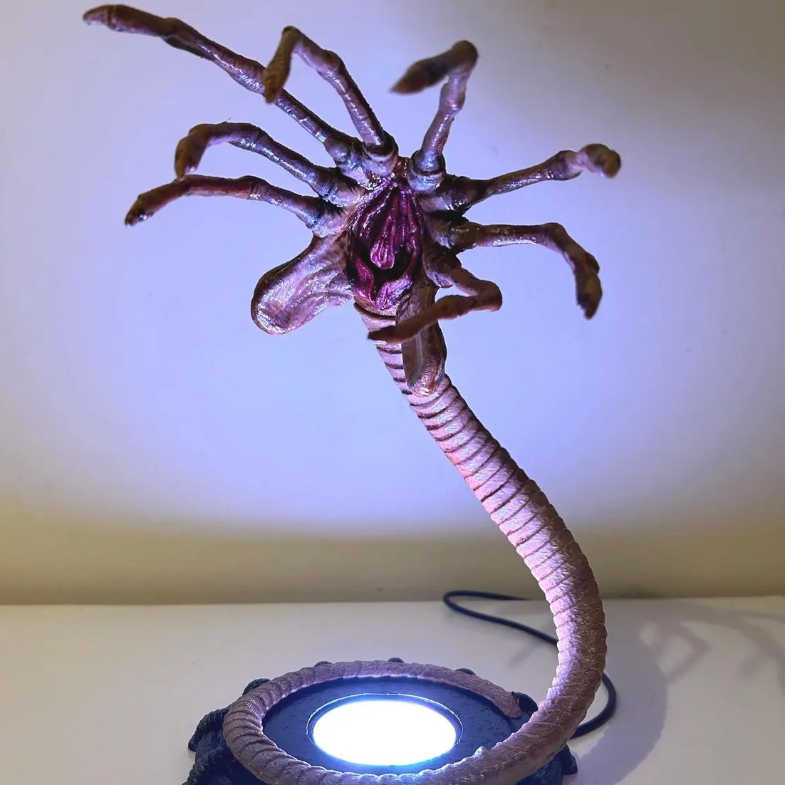 Lighting Decoration For Home - エイリアンフェイスハガーランプナイトライト、LEDライト付き点滅ハロウィンパンプキンデコレーション、ホラー雰囲気のホームパーティーデコレーション