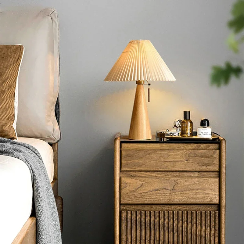 レトロプリーツテーブルランプ北欧無垢材ライト研究読書用寝室の - Lighting Decoration For Home のレビューと価格